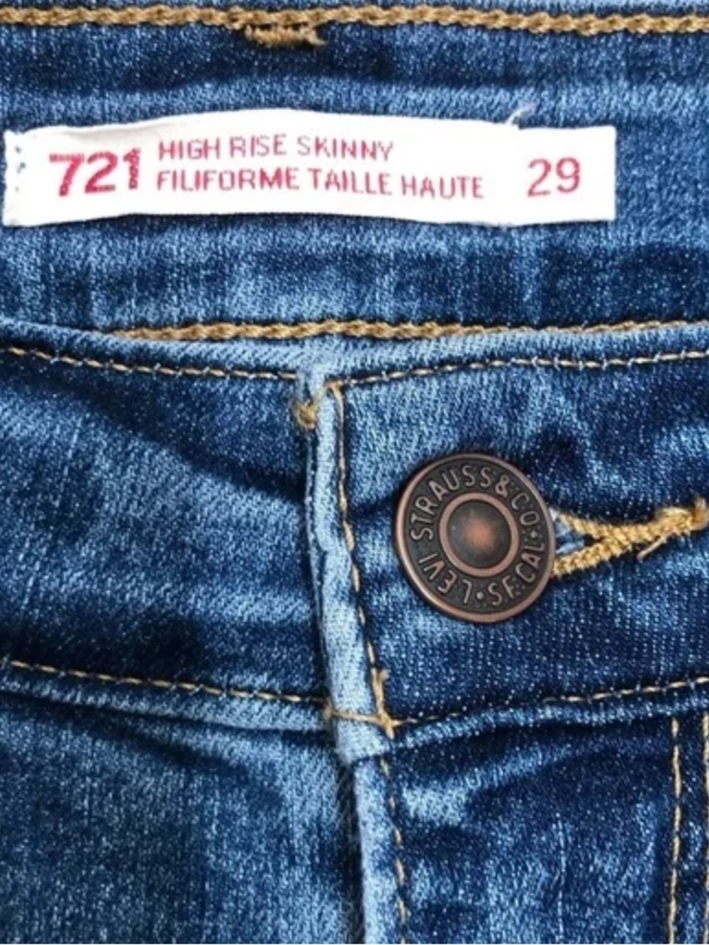 Levi's 721 High Rise Skinny - Size 29 - Medium Wash Denim Jeans